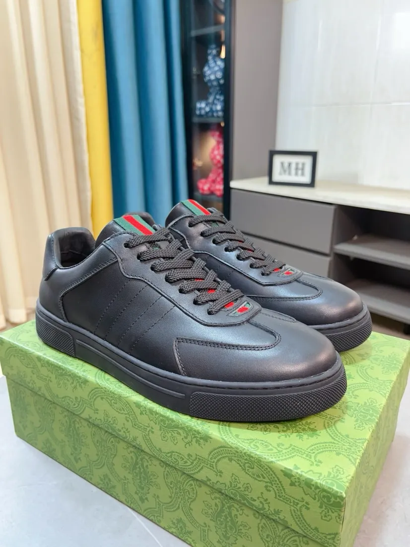 Factory price 440🌹🌹GUCCI [Gucci] New high-end brand of men's shoes, the latest fashionable casual men's shoes, trendy and versatile style, relaxed and sporty style, uppers imported from Italy, first-layer cowhide, genuine leather lining and ultra-fine workmanship. Original personalized fashionable rubber wear-resistant outsole, light and comfortable on the foot, size 38-44